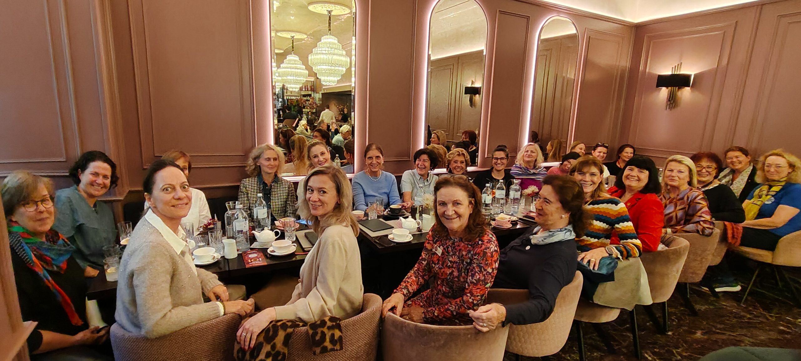 Freundschaftliches Treffen der Soroptimist Clubs Wien Vivata, Graz Rubin und Graz I